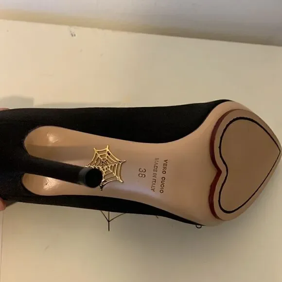 Charlotte Olympiasilk satin party heels size 6,5